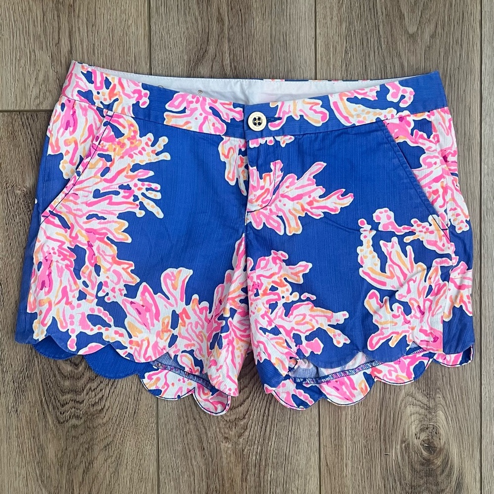Size 2 EUC Buttercup scalloped Lilly Pulitzer shorts